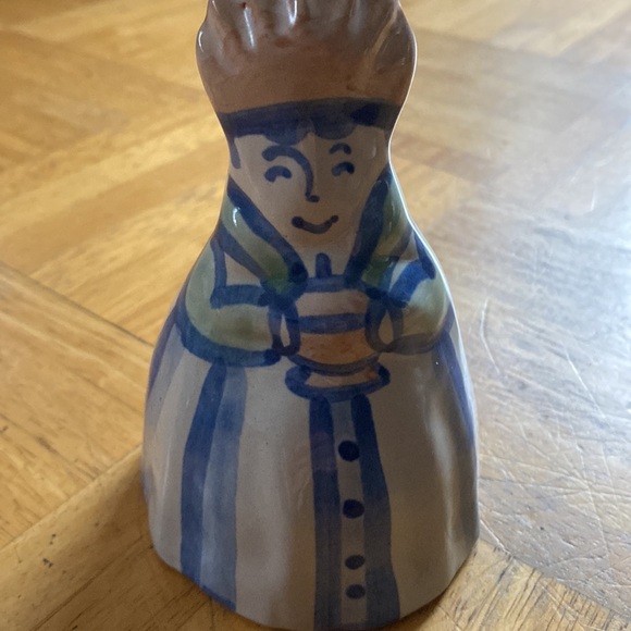 M.A. Hadley Pottery figurine - Picture 5 of 5